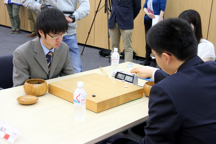 【速報】ベスト8に芝野虎丸、許家元の日本代表2選手　第3回グロービス杯世界囲碁U-20